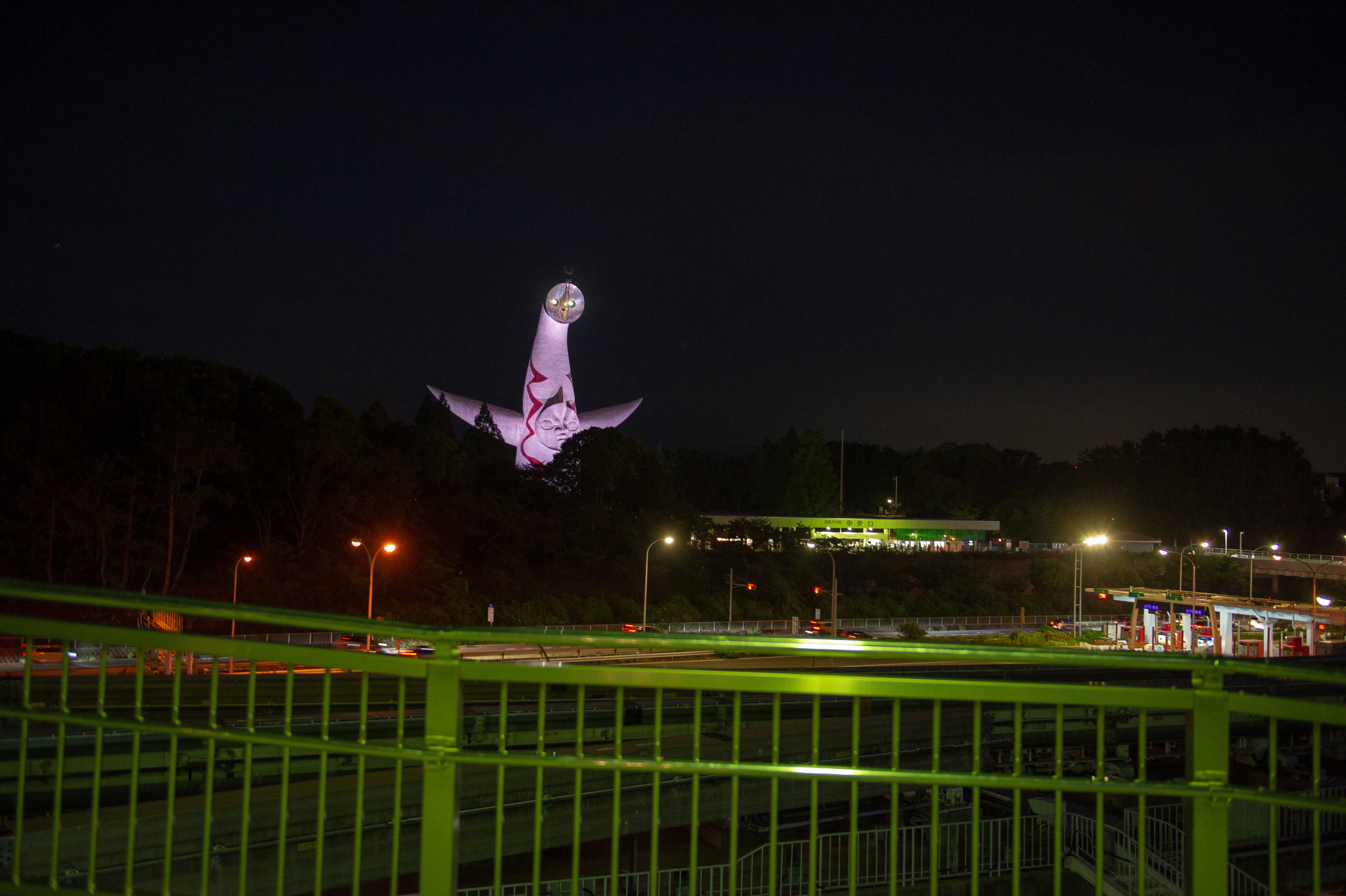 万博記念公園　蛍の夕べ　太陽の塔